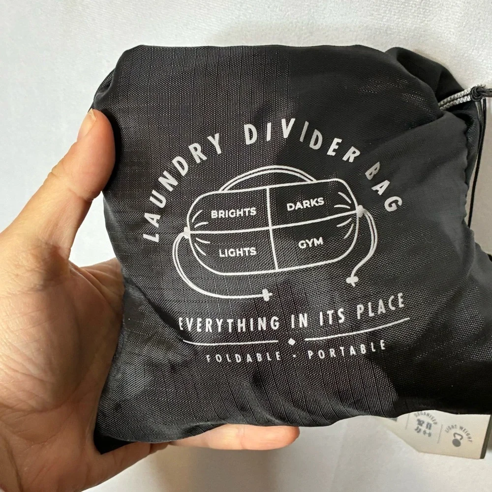 NWT Gentleman’s Hardware Laundry Divider Bag